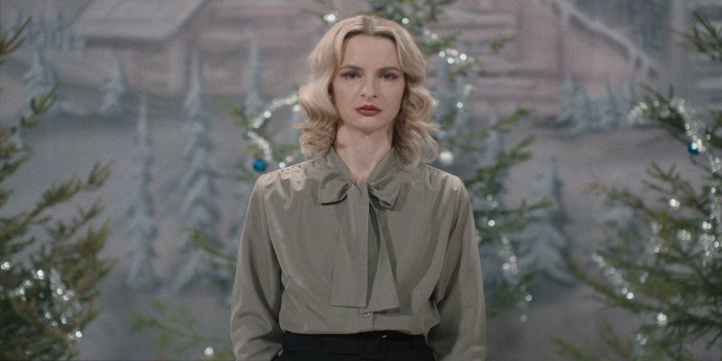 Leo1Romania Anul Nou care n-a fost: O Altă Epavă Mioritică Premiată cu „Măslina din Savarină”