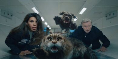 Leo1Romania Cat and Dog: O Comedie care ne Pune Oglinda în Față