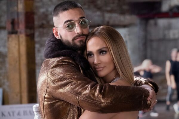 Leo1Romania Mărită-te cu mine – Un film light pentru un weekend drăguț