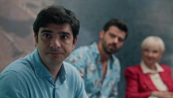 Leo1Romania Tati Part-Time: O Gură de Aer în Mlaștina Producțiilor de Doi Bani