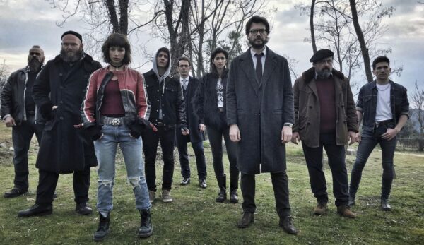 Leo1Romania La Casa de Papel (Fabrica de Bani) – Cum să furi miliarde și să devii vedetă în stil spaniol!
